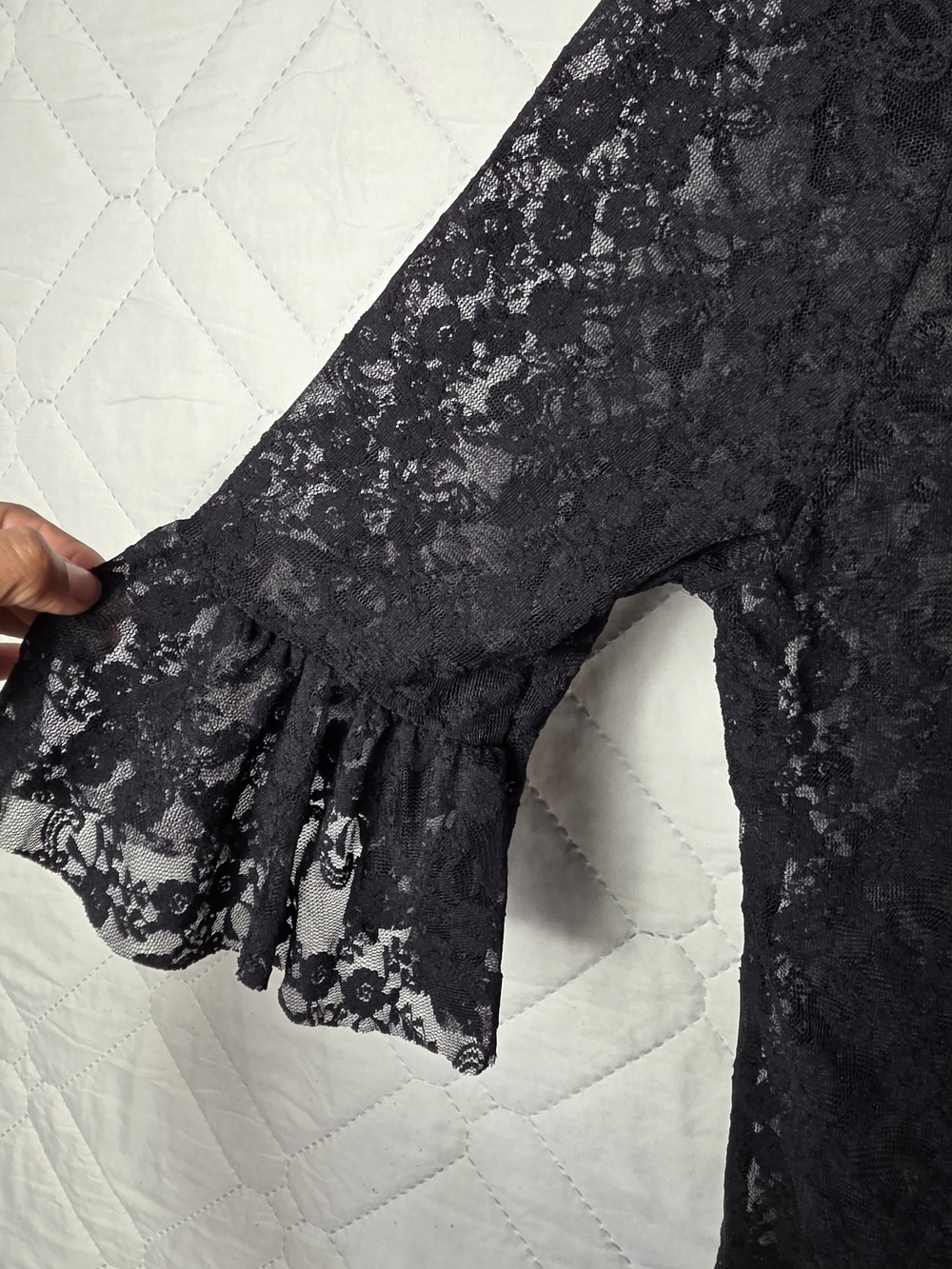 Lilypad  Womens Lace Off The Shoulder Ruffle Sleeve Mini Dress Black Sz 2XL - Picture 2 of 10